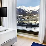 Hotel Stage 12 By Penz