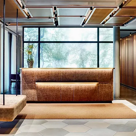Hotel Stage 12 By Penz