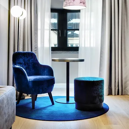 Hotel Stage 12 By Penz