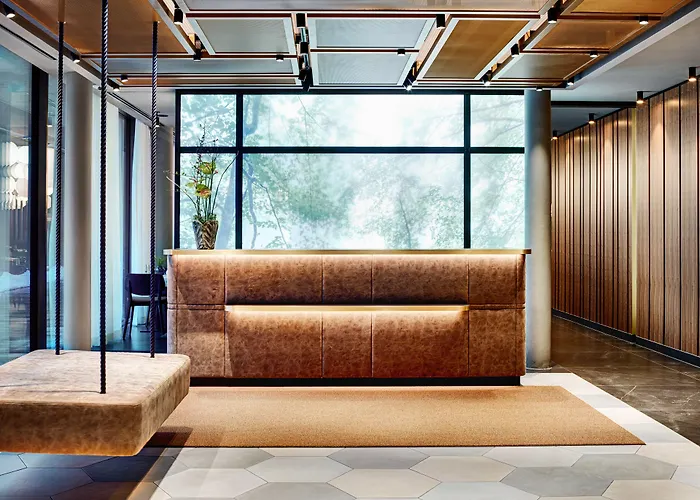 Stage 12 By Penz Hotel 4*