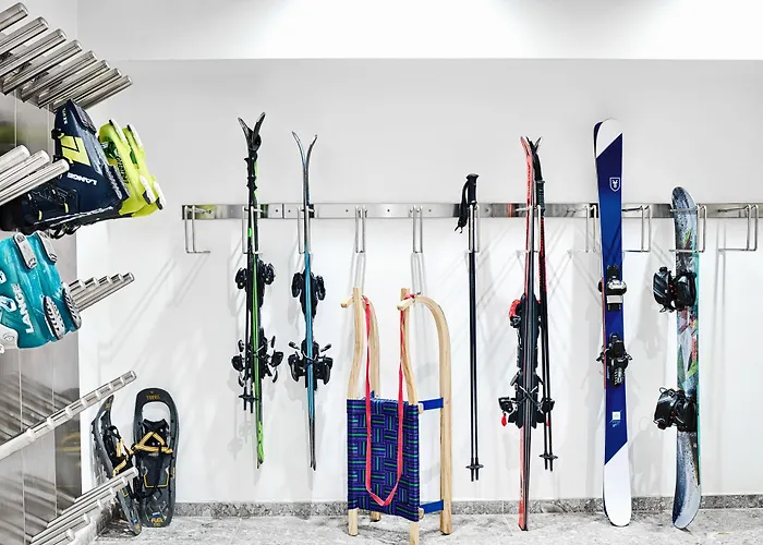 Stage 12 By Penz Hotel