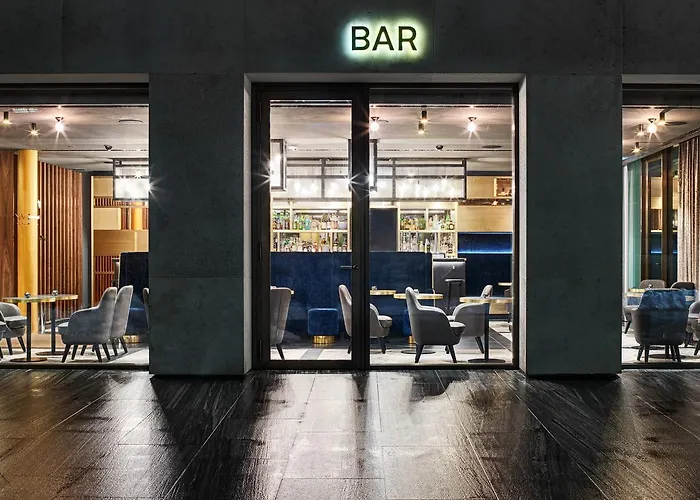 Stage 12 By Penz Hotel