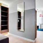 Otel Stage 12 By Penz